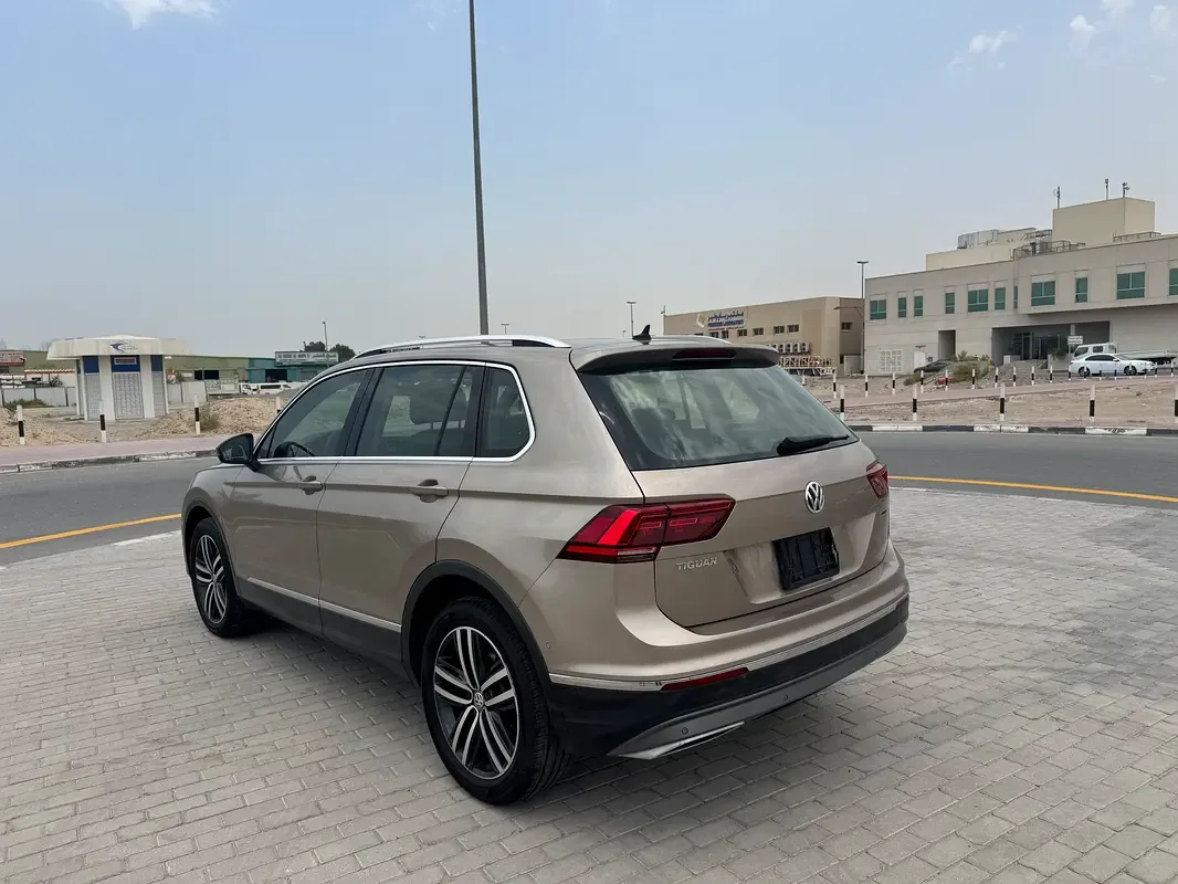 Volkswagen Tiguan 2.0 AMT AWD (180 حصان) - 18