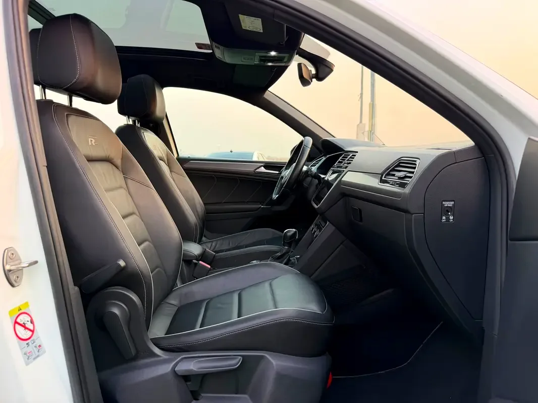 Volkswagen Tiguan 2.0 TSI 4Motion DSG (210 hp) - 14