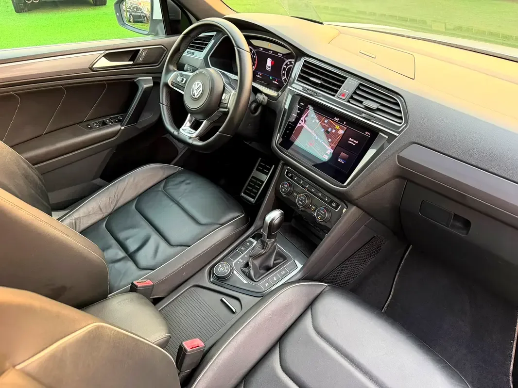 Volkswagen Tiguan 2.0 TSI 4Motion DSG (210 hp) - 16