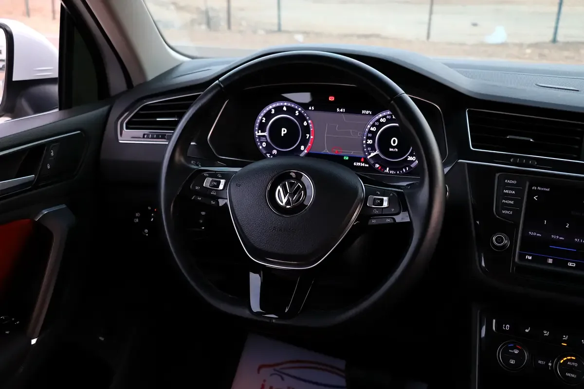 Volkswagen Tiguan 2.0 TSI 4Motion DSG (210 hp) - 13