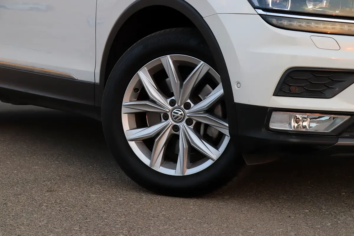 Volkswagen Tiguan 2.0 TSI 4Motion DSG (210 hp) - 20