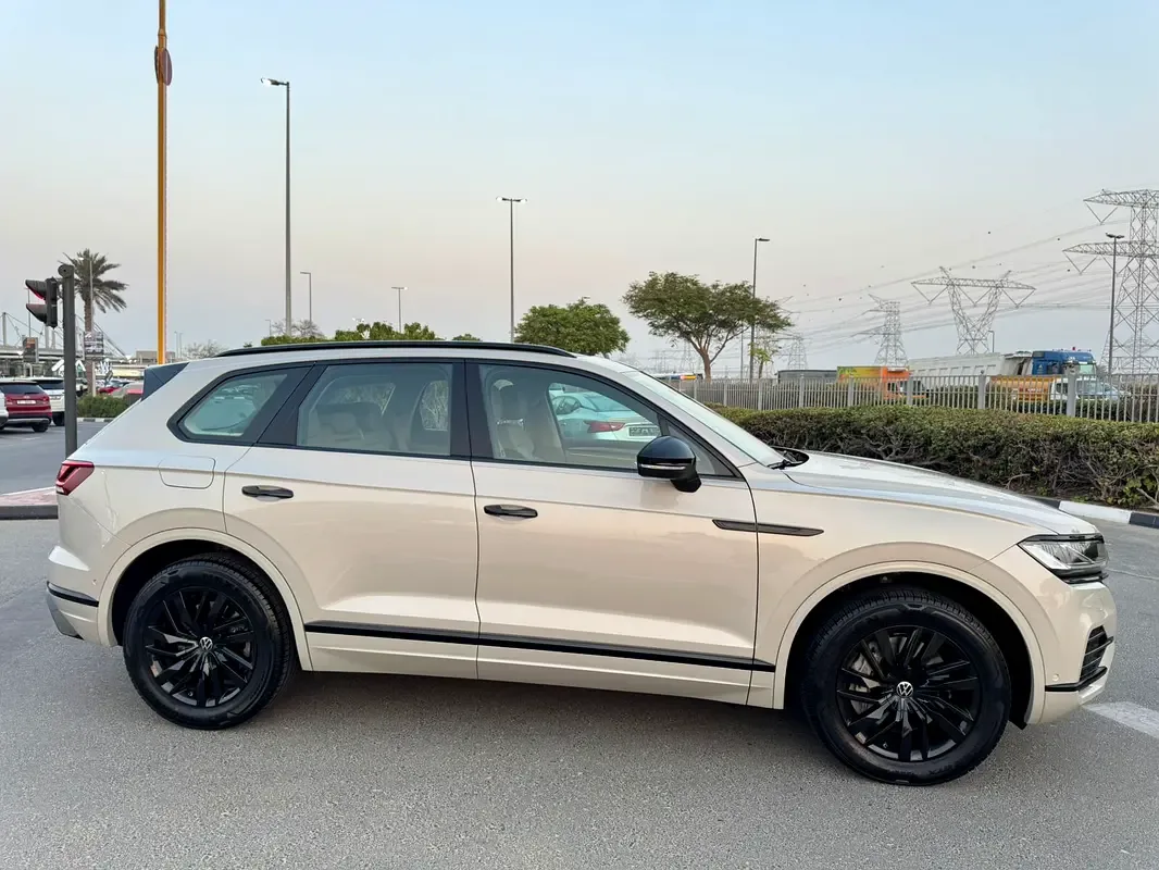Volkswagen Touareg 3.0 AT (340 حصان) - 4