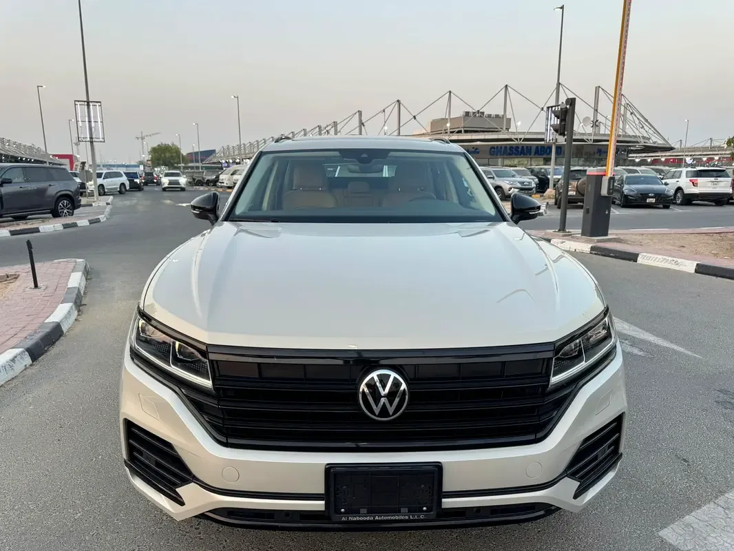 Volkswagen Touareg 3.0 AT (340 حصان) - 2