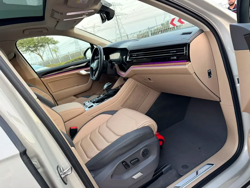 Volkswagen Touareg 3.0 AT (340 حصان) - 12