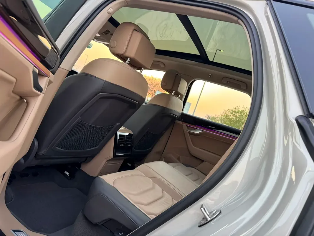 Volkswagen Touareg 3.0 AT (340 حصان) - 15