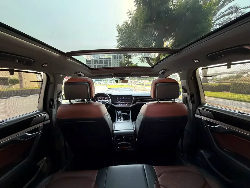 Volkswagen Touareg 3.0 AT (340 حصان) - 3