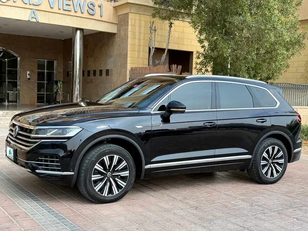 Volkswagen Touareg 3.0 AT (340 hp) - 3