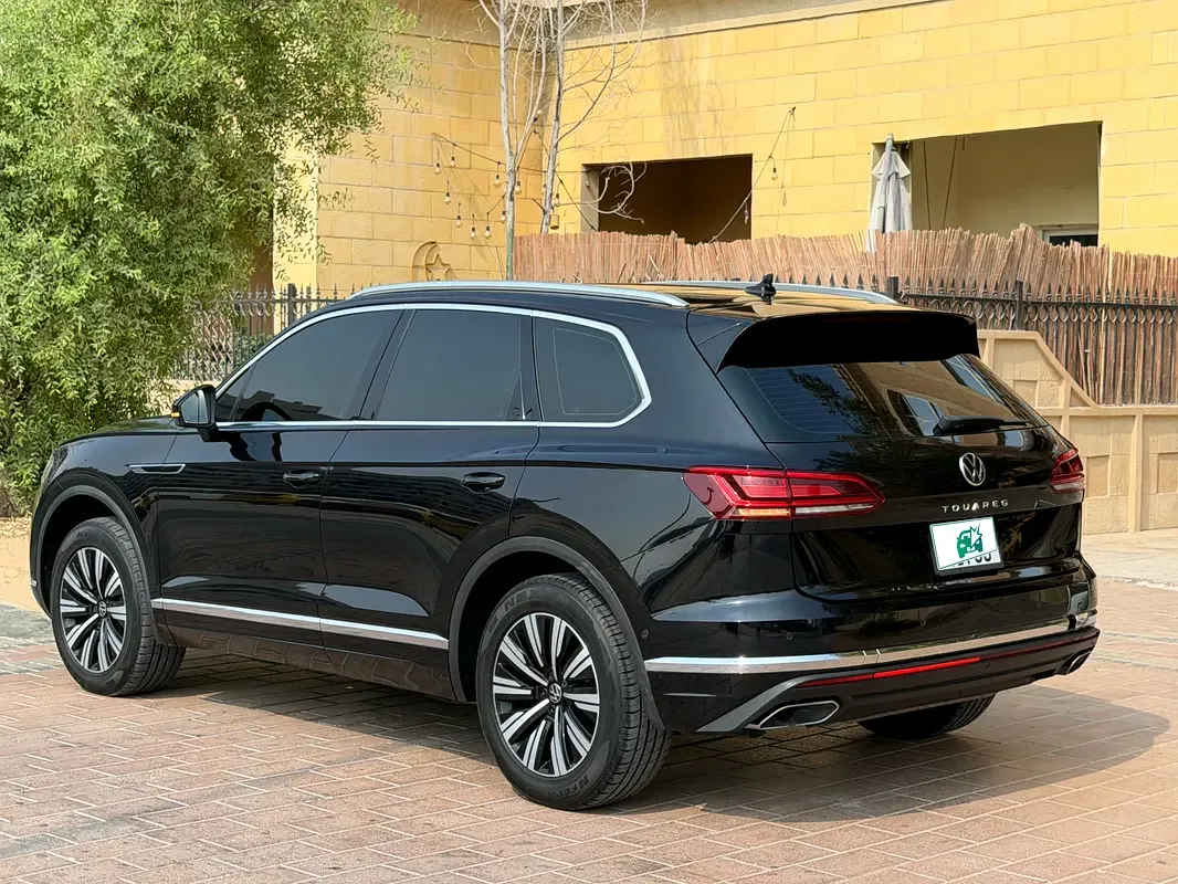 Volkswagen Touareg 3.0 AT (340 hp) - 6