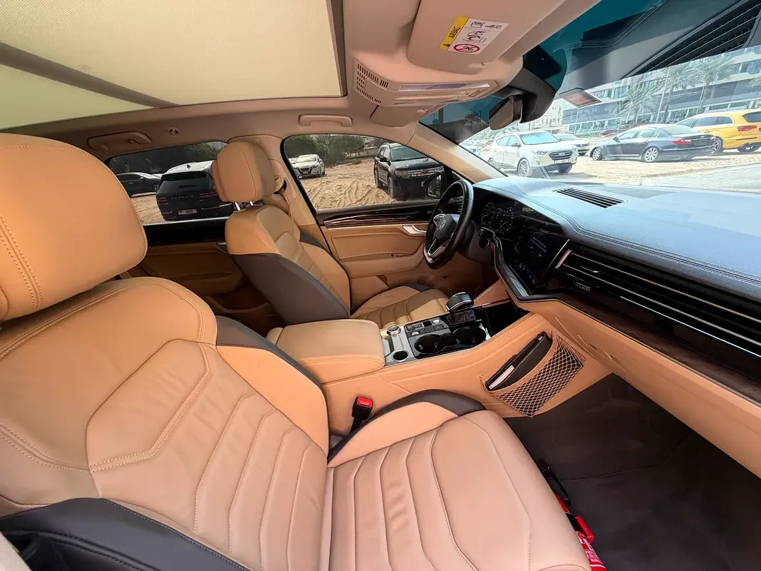 Volkswagen Touareg 3.0 AT (340 hp) - 11