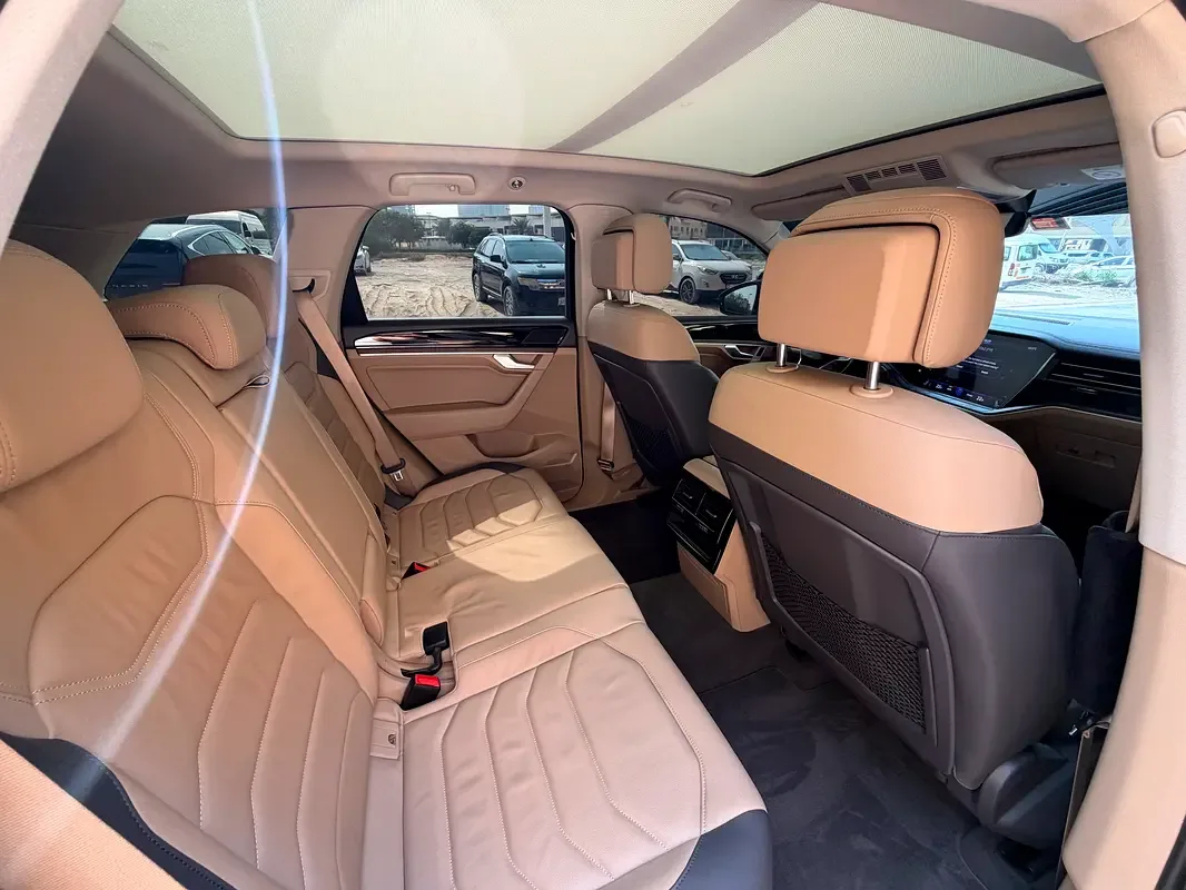 Volkswagen Touareg 3.0 AT (340 hp) - 12