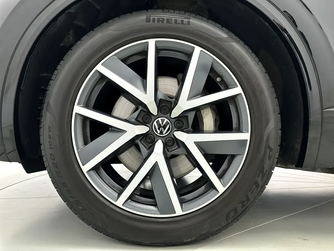 Volkswagen Touareg 3.0 AT 4WD (340 hp) - 2
