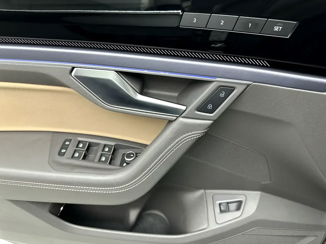 Volkswagen Touareg 3.0 AT 4WD (340 hp) - 3