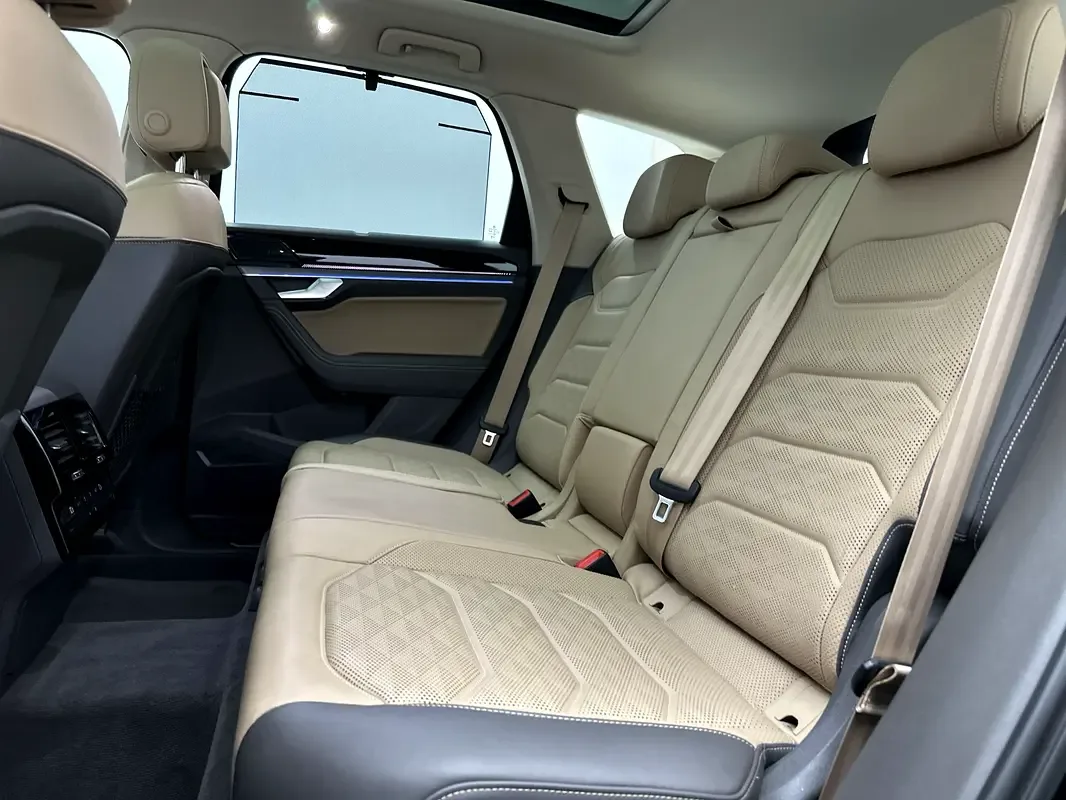 Volkswagen Touareg 3.0 AT 4WD (340 hp) - 5