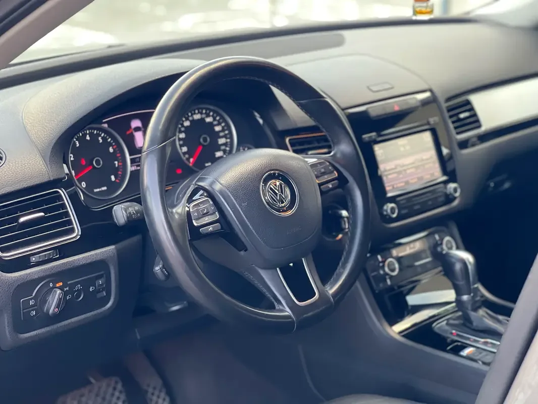 Volkswagen Touareg 3.6 AT (249 hp) - 6