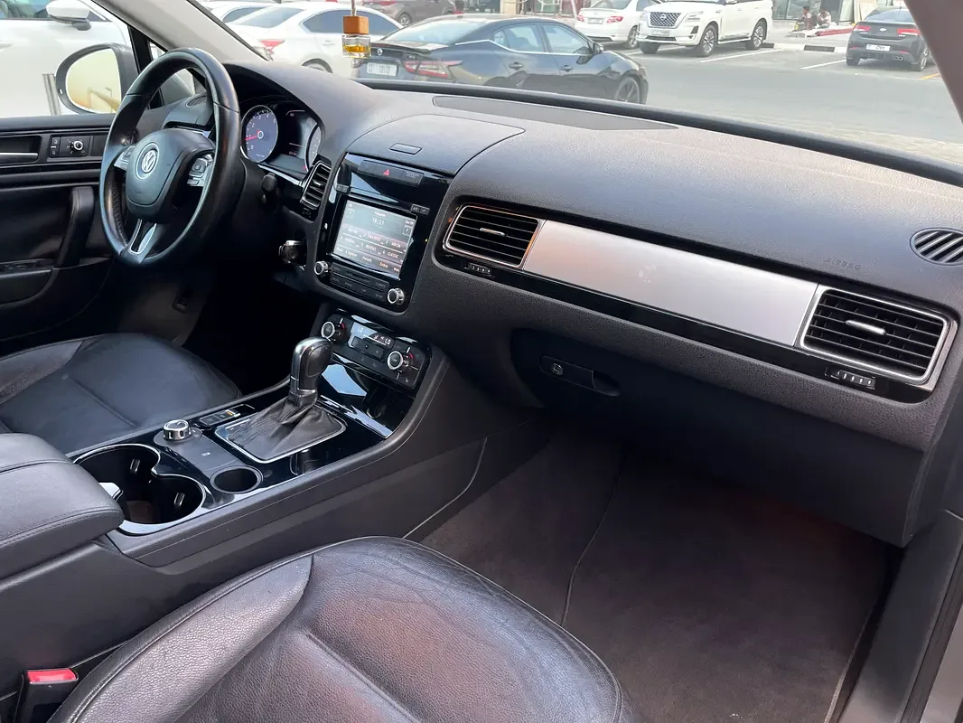 Volkswagen Touareg 3.6 AT (249 hp) - 11