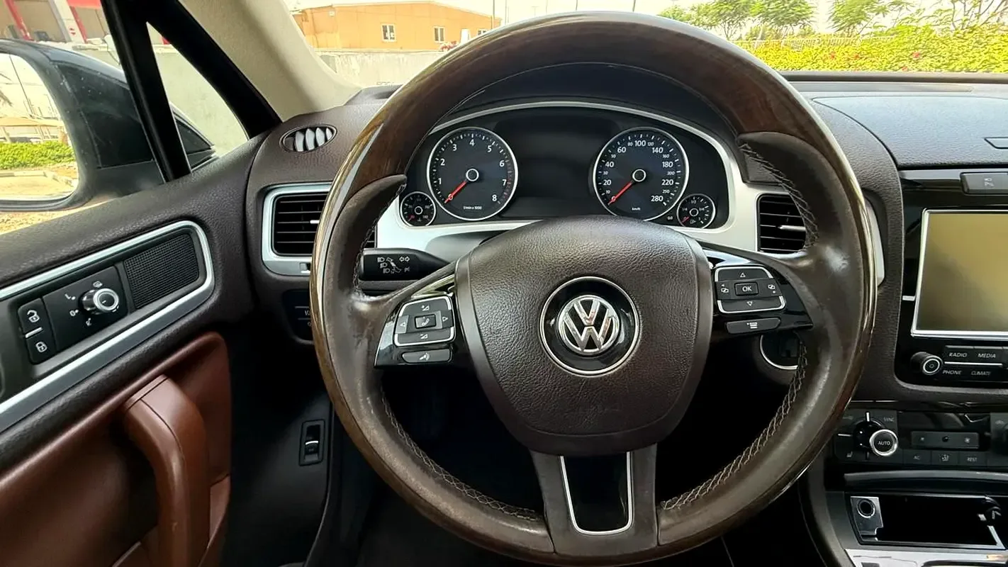 Volkswagen Touareg 3.6 AT (249 hp) - 12