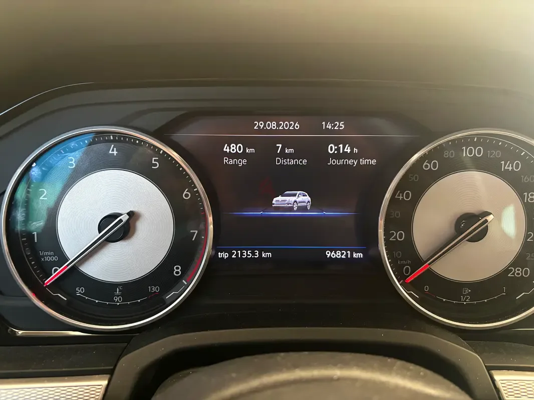 Volkswagen Touareg 3.6 AT (280 حصان) - 9