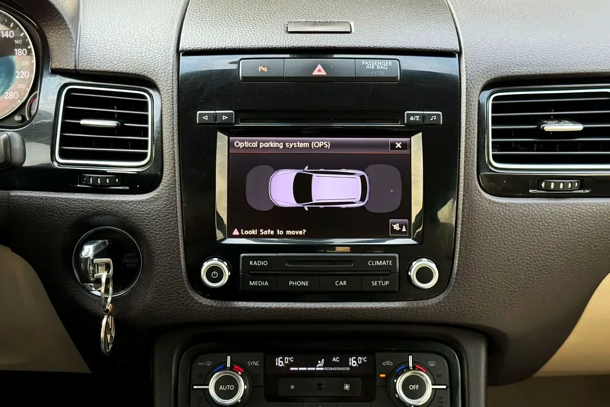 Volkswagen Touareg 3.6 AT (280 hp) - 13