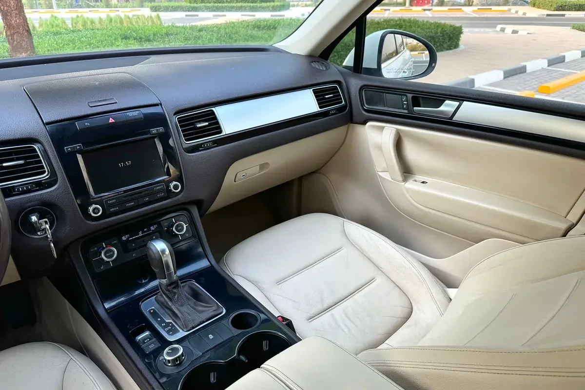 Volkswagen Touareg 3.6 AT (280 hp) - 11