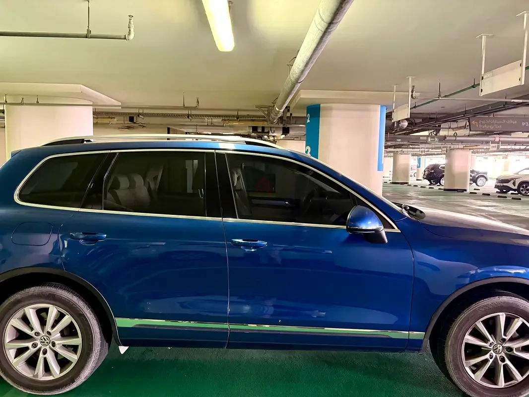Volkswagen Touareg 3.6 AT (280 حصان) - 2