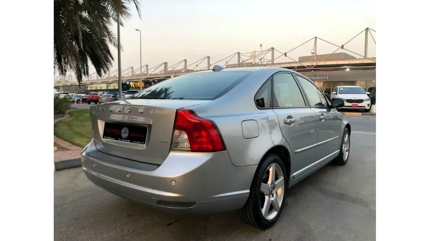 Volvo S40 2.0 AMT (145 hp) - 7