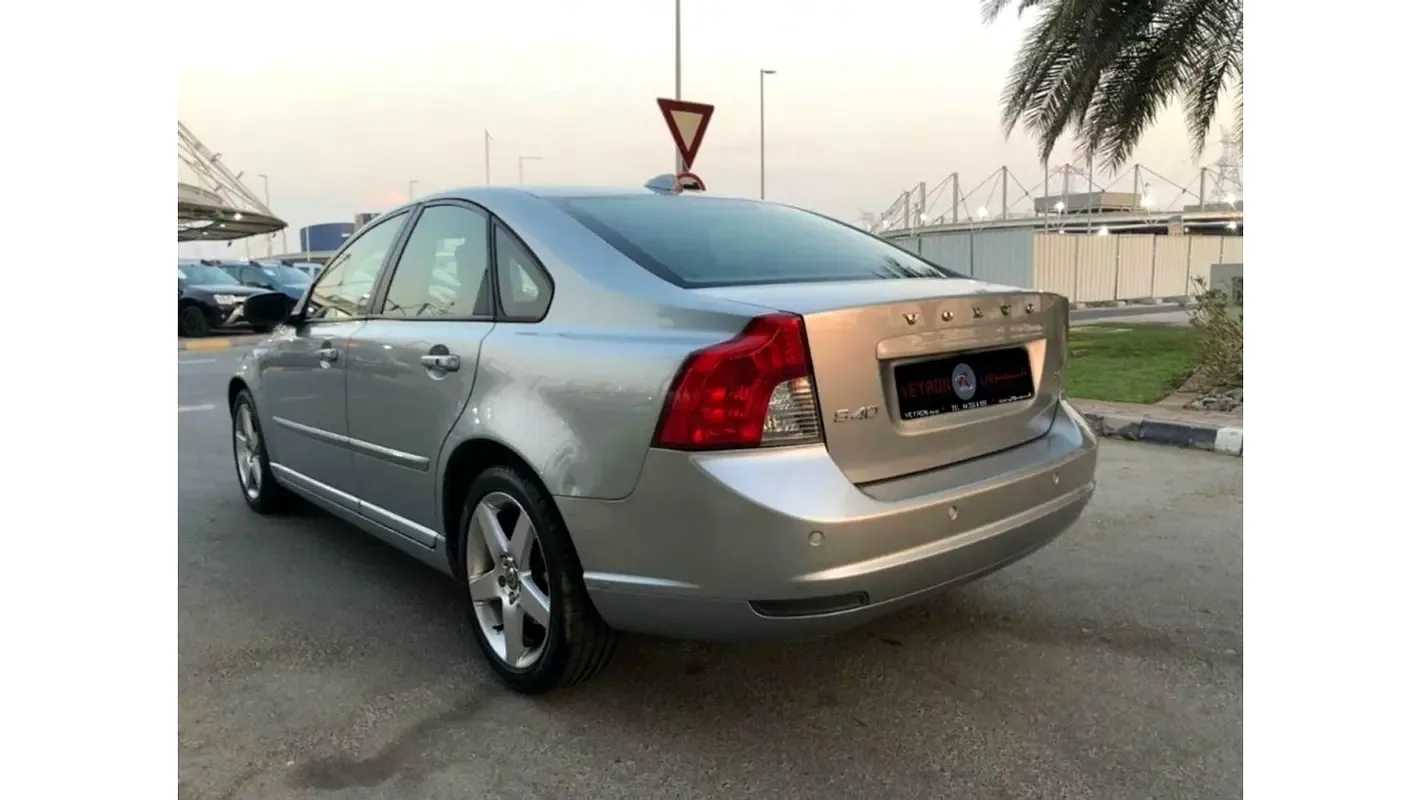 Volvo S40 2.0 AMT (145 hp) - 6