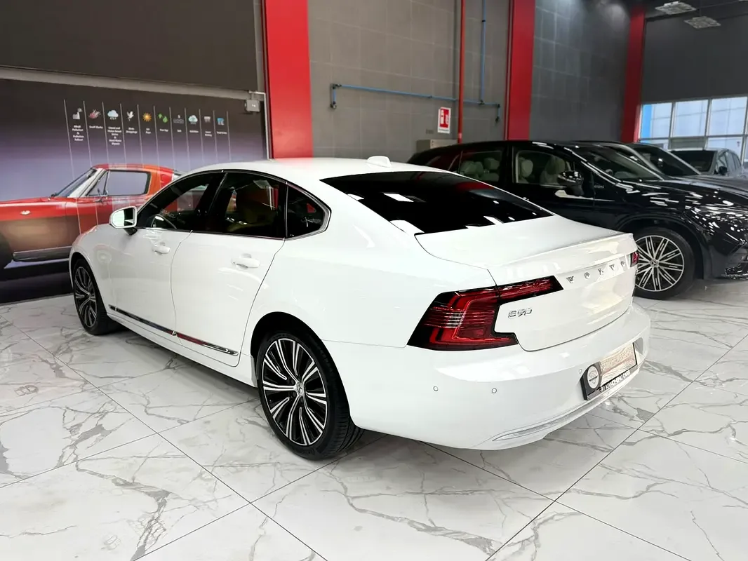 Volvo S90 2.0 AT (250 hp) - 5