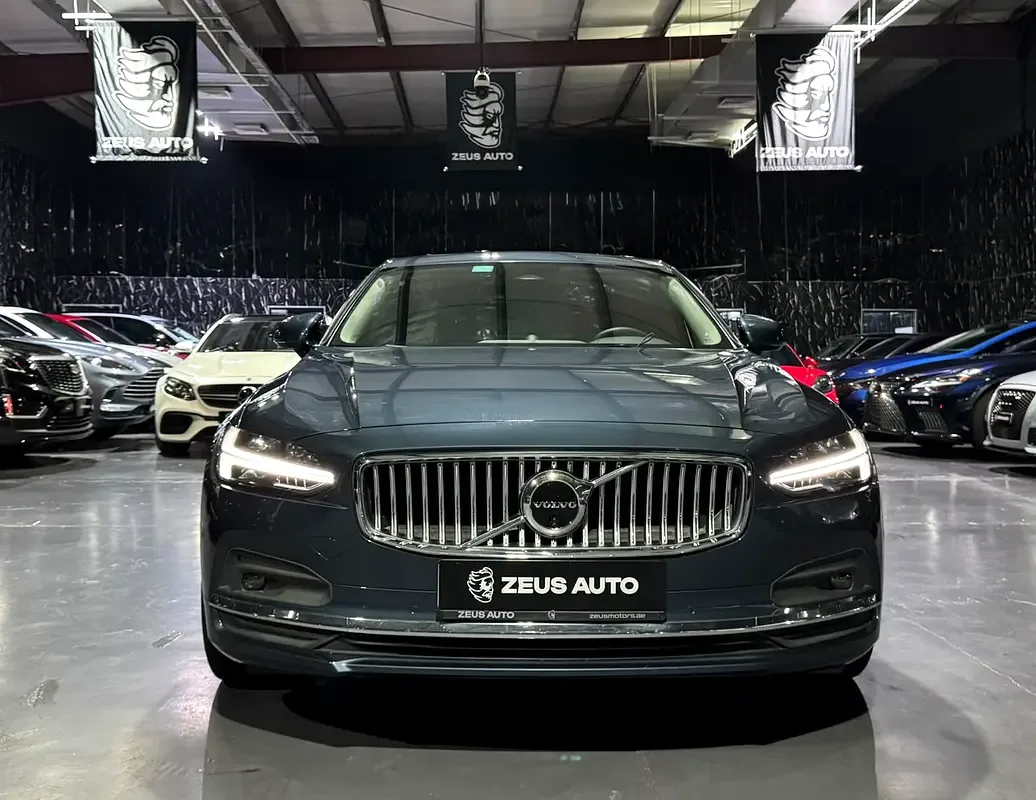 Volvo S90 2.0 AT 4WD (250 حصان) - 2