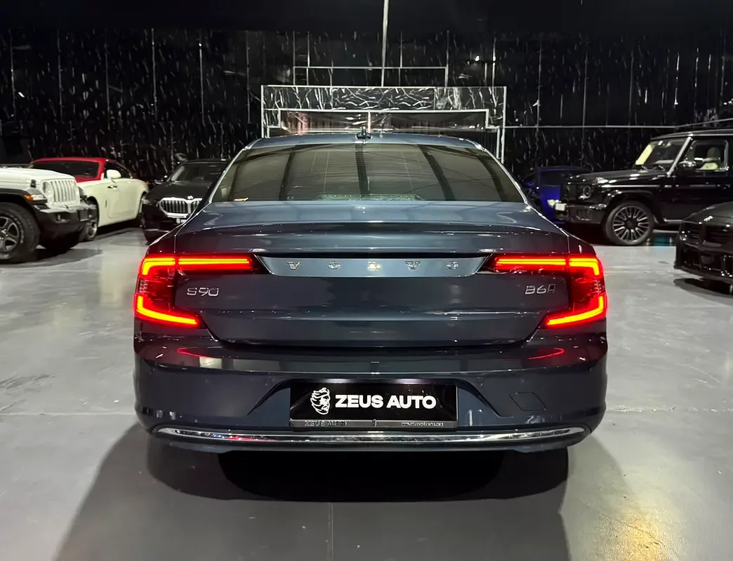 Volvo S90 2.0 AT 4WD (250 حصان) - 8