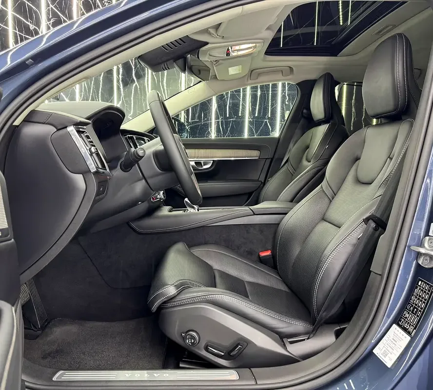 Volvo S90 2.0 AT 4WD (250 حصان) - 11
