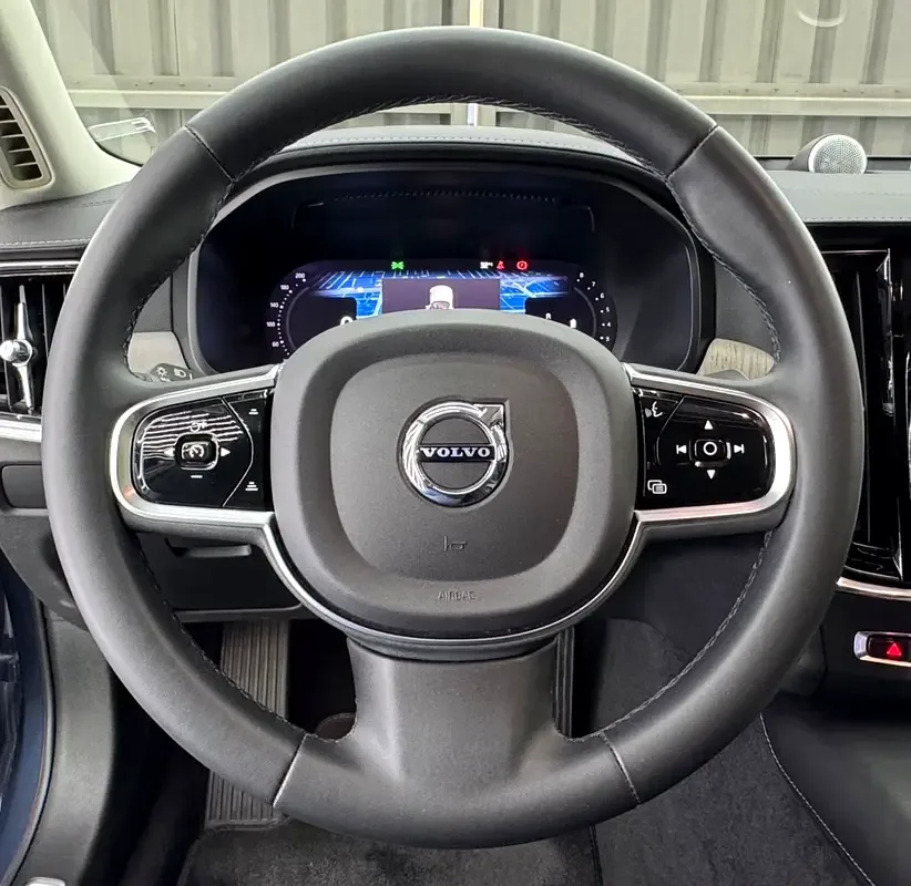 Volvo S90 2.0 AT 4WD (250 حصان) - 13