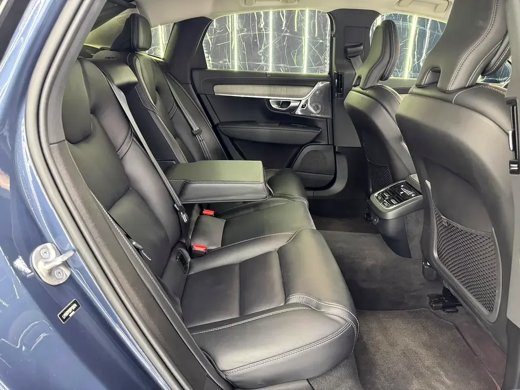 Volvo S90 2.0 AT 4WD (250 حصان) - 18