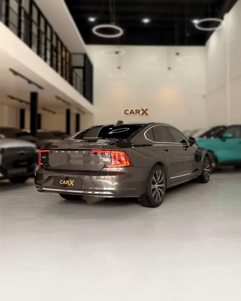 Volvo S90 2.0 AT 4WD (250 hp) - 5
