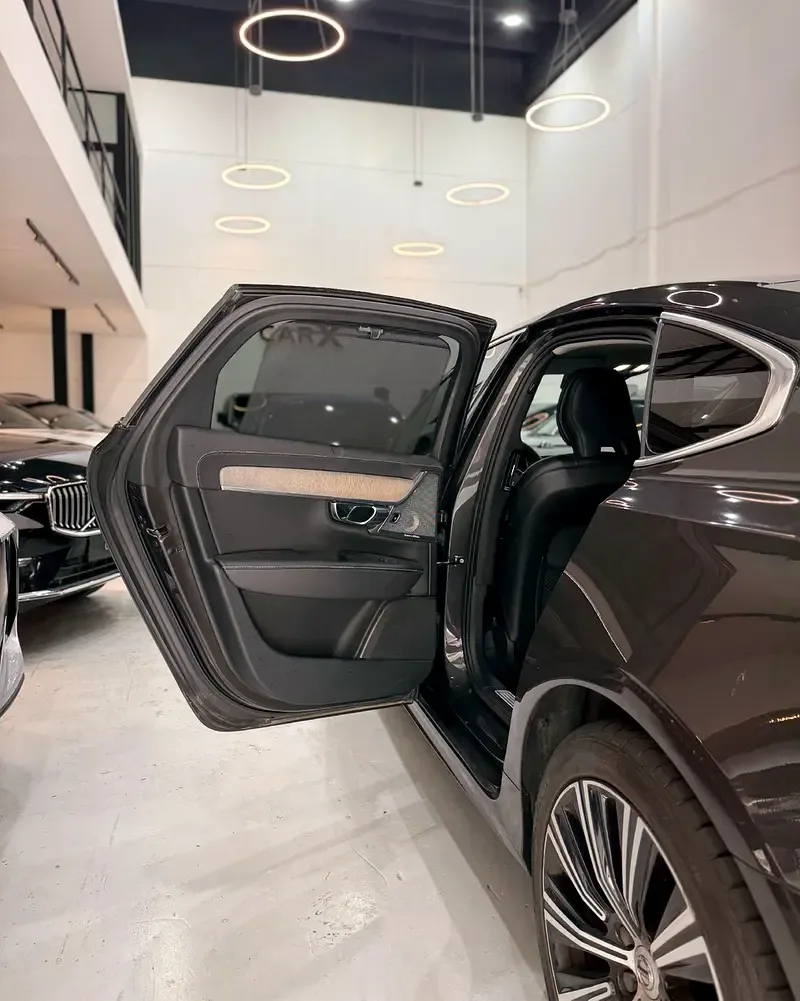 Volvo S90 2.0 AT 4WD (250 hp) - 11