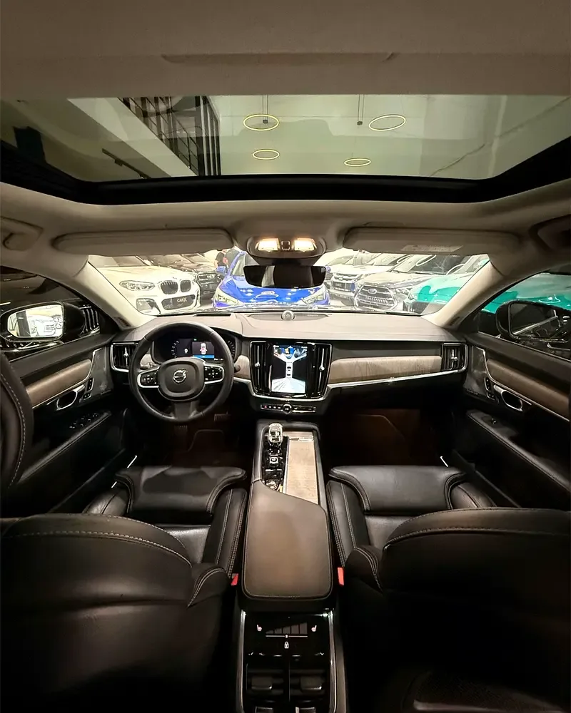 Volvo S90 2.0 AT 4WD (250 hp) - 13