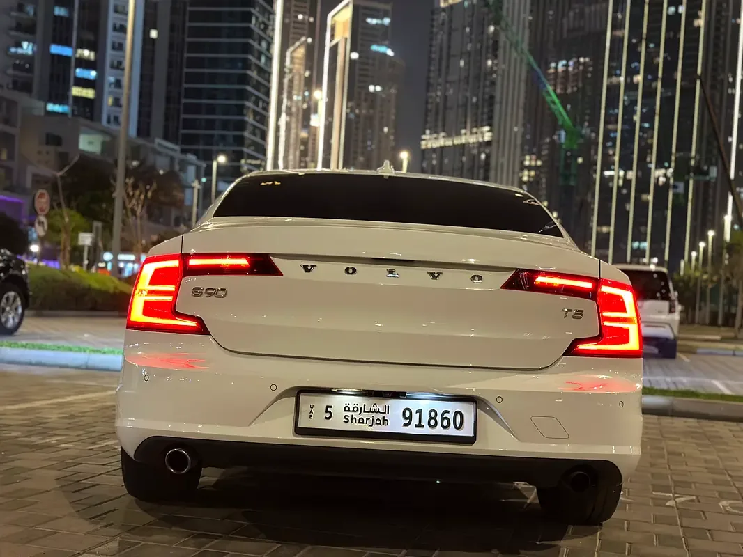 Volvo S90 2.0 AT AWD (320 حصان) - 7