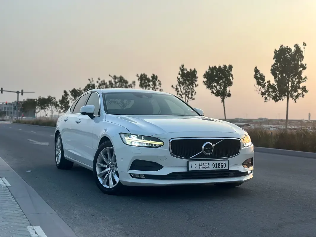 Volvo S90 2.0 AT AWD (320 حصان) - 8
