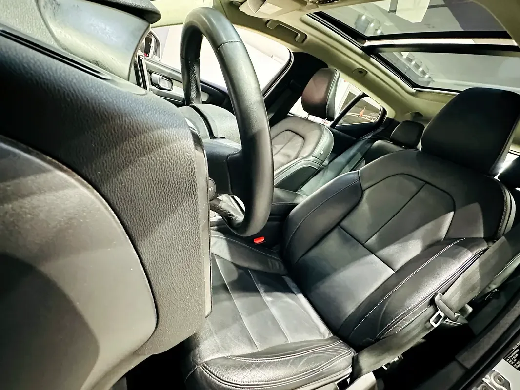 Volvo XC40 2.0 AMT (163 hp) - 11