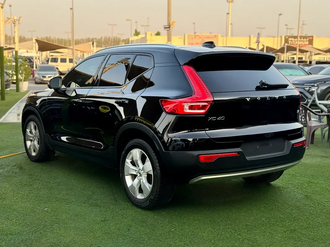 Volvo XC40 2.0 AMT (163 hp) - 3