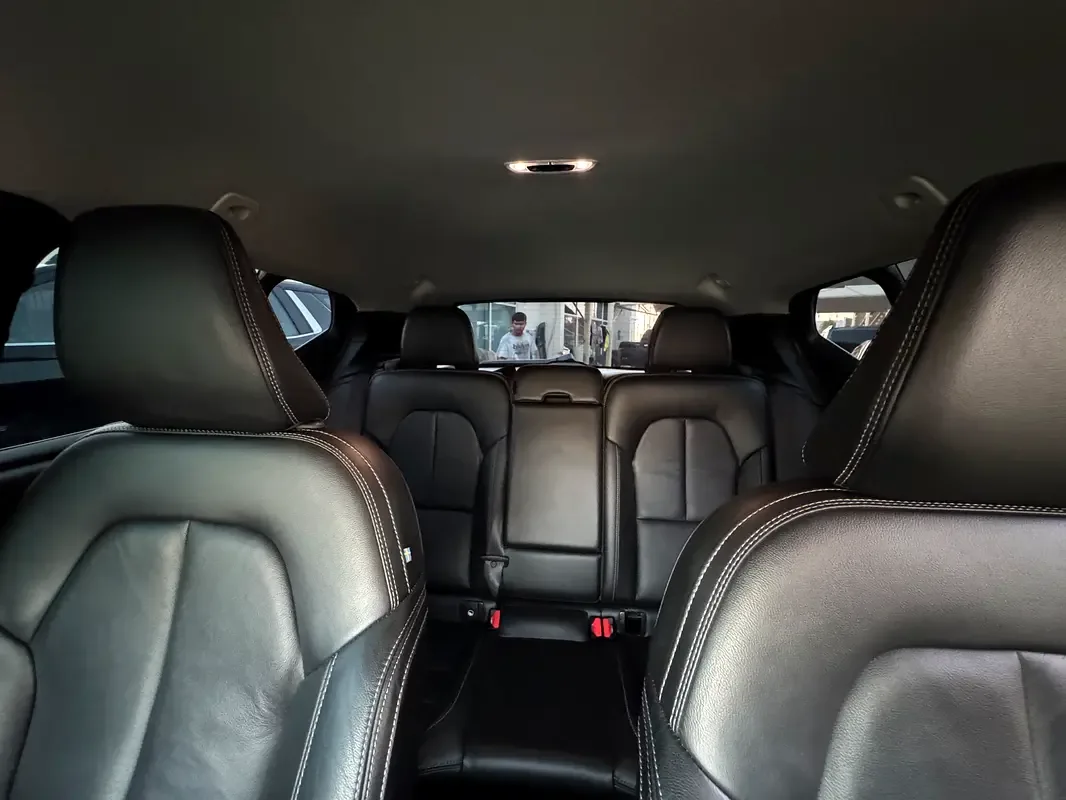 Volvo XC40 2.0 AMT (163 hp) - 13