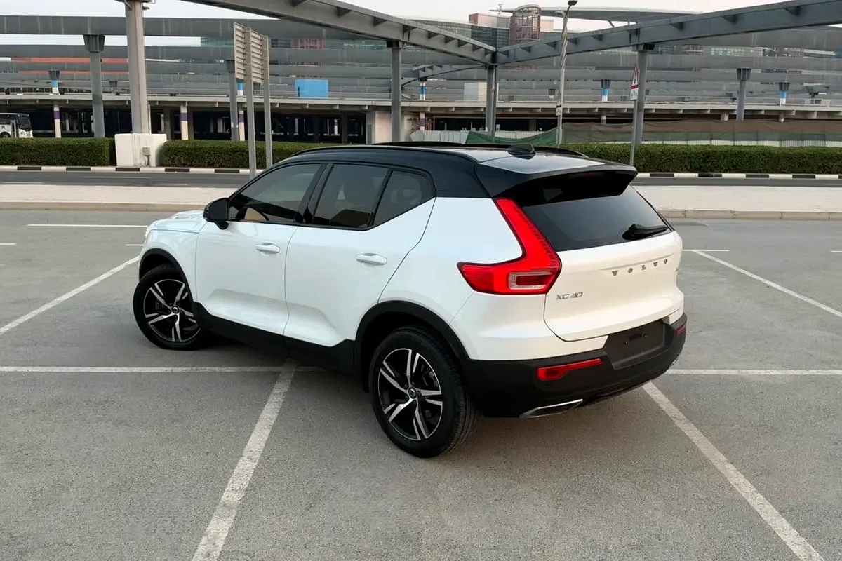 Volvo XC40 2.0 T5 Drive-E AT AWD (249 hp) - 2
