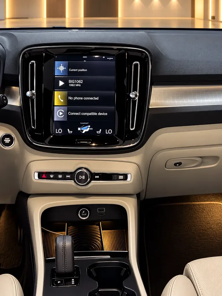 Volvo XC40 2.0 T5 Drive-E AT AWD (249 hp) - 10