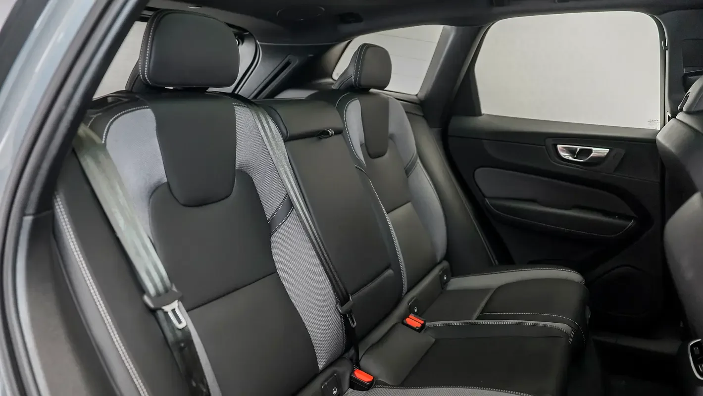 Volvo XC60 2.0 AT (250 hp) - 7