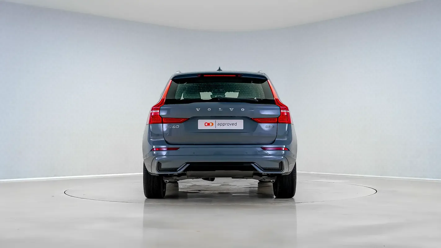Volvo XC60 2.0 AT (250 hp) - 10