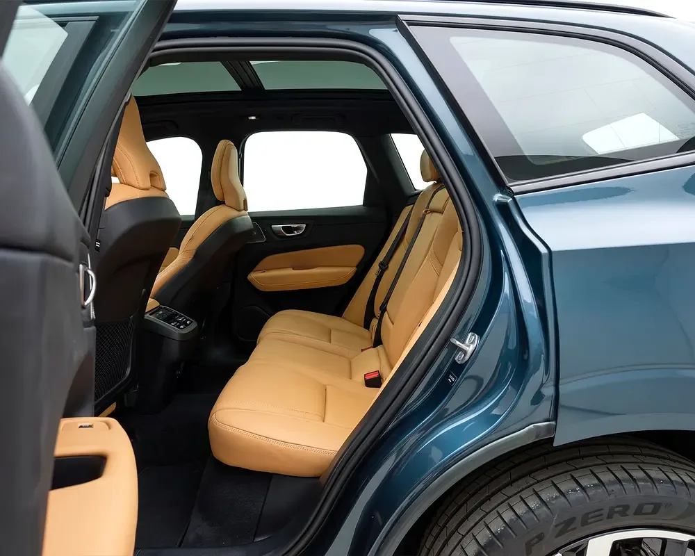 Volvo XC60 2.0 AT 4WD (253 hp) - 14