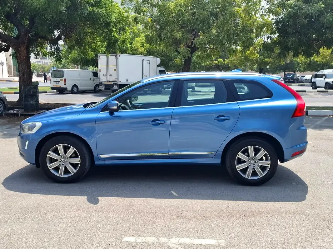 Volvo XC60 2.0 T5 Powershift (240 hp)
