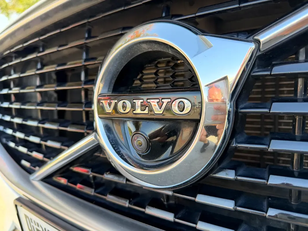 Volvo XC60 2.0 T6 AT AWD (320 حصان) - 20