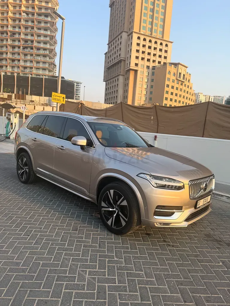 Volvo XC90 2.0 AT AWD (249 حصان) - 4