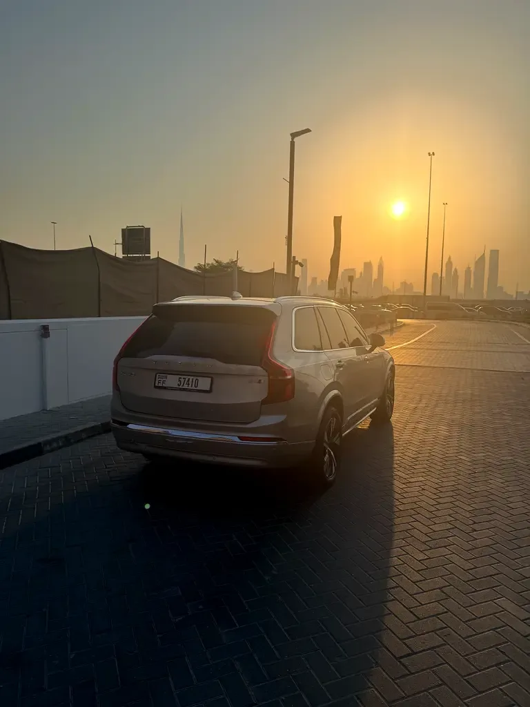 Volvo XC90 2.0 AT AWD (249 حصان) - 6