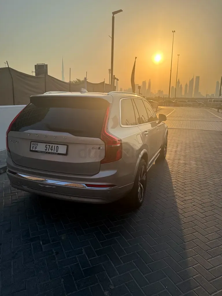 Volvo XC90 2.0 AT AWD (249 حصان) - 8